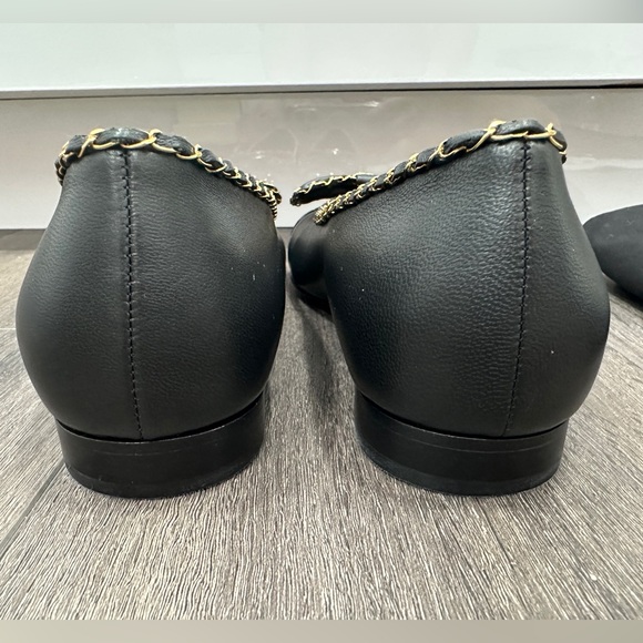 $1.5K 2024 CHANEL CC LOGO BOW BLACK LEATHER GOLD CHAIN BALLET FLATS SIZE 37.5 - Picture 16 of 16